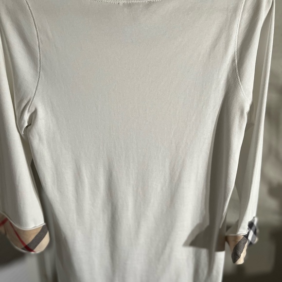 BURBERRY BRIT PRE-LOVED AUTHENTIC WHITE SIGNATURE DESIGN SCOOP NECK TOP - Picture 7 of 17